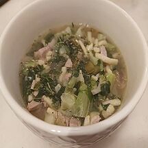 Soupe Chinoise “Poulet, Chou Kale”