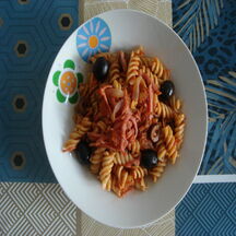 One pot pasta Fusillis aux olives & jambon