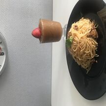 Spaghettis au soja et à la tomate.