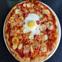 Pizza jambon-oeuf