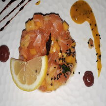 Tartare de saumon et de mangue