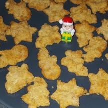Biscuits salés type TUC de Noël