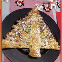 Sapin de Noël sucré décoré