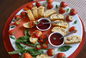 RECIPE THUMB IMAGE 7 Croquants aux amandes avec coulis de fraises et basilic