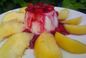 RECIPE THUMB IMAGE 2 Panna cotta vanille, pêches jaunes et compotée de fraises