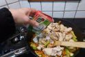 RECIPE THUMB IMAGE 10 Wok de filet de poulet Carrefour aux légumes croquants